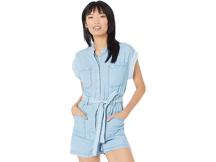 ■商品詳細■ブランドMANGO マンゴ■商品名MANGO Denim Jumpsuit Shortsデニム ジャンプスーツ ショーツ■商品状態新品未使用・並行輸入品■色Open Blue■詳細顧客は、このブランドのスタイルは小さくなりがちで、1サイズ上に注文すると言います。-MANGO デニム ジャンプスーツ ショーツを着て、夜の爽やかな散歩に出かけましょう。-リラックスフィット.-スタンドカラー-フロントボタン留めの前立て。-折り畳み式の袖口が付いた半袖。-ポケット: 胸のパッチ ポケット; 脚のハンド ポケット。-ウエストタイ.-サイ-ハイレッグ.-ストレートヘム.-素材：本体：リヨセル100％、ベルト：リヨセル100％-お手入れ: アイロンは最大 110°c/230°f; 洗濯機は最大 30°c / 85°f で、短時間脱水してください。-製品の寸法は(SM)サイズを用いてます。 寸法はサイズによって異なる場合がございます。予めご了承下さい。-寸法: 股下: 4 インチ 肩から股まで: 30 インチ 肩からつま先まで: 33 インチ■備考(取寄) マンゴ レディース デニム ジャンプスーツ ショーツ MANGO women MANGO Denim Jumpsuit Shorts Open BlueMANGO マンゴ レディース ウェア 自転車 サイクリング インナー ブランド 女性 大きいサイズ ビックサイズ zp-9835722