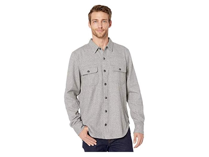 ■商品詳細■ブランドToad&Co トードアンドコー■商品名Toad&Co Ranchero Long Sleeve Shirtランチェロ ロング スリーブ シャツ■商品状態新品未使用・並行輸入品■色Smoke■詳細この製品を構成する主要な材料には、最低20パーセントのリサイクルコンテンツが含まれています。-Toad&amp;Co ランチェロ ロング スリーブ シャツを着て冬の雰囲気を取り入れましょう。快適なリサイクル コットンとポリ混紡、フル ボタンの前立て、耐久性のあるエルボー パッチが特徴です。-レギュラーフィットは快適な可動域を提供します。-Re-Form Mojo Marled チェック柄製作。-ボタン留めのデュアルチェストポケット。-シャツテールヘム.-素材:リサイクルコットン/リサイクルポリエステル-洗濯:洗濯機洗い/タンブラー乾燥-製品の寸法は(MD) サイズを用いてます。寸法はサイズによって異なる場合がございます。予めご了承下さい。-寸法：長さ：31インチ胸囲測定：46インチ袖丈：37インチ■備考(取寄) トードアンドコー メンズ ランチェロ ロング スリーブ シャツ Toad&Co men Toad&Co Ranchero Long Sleeve Shirt SmokeToad&Co トードアンドコー メンズ ポロシャツ トップス ウェア ブランド ファッション 男性 カジュアル 大きいサイズ ビックサイズ zp-9230196