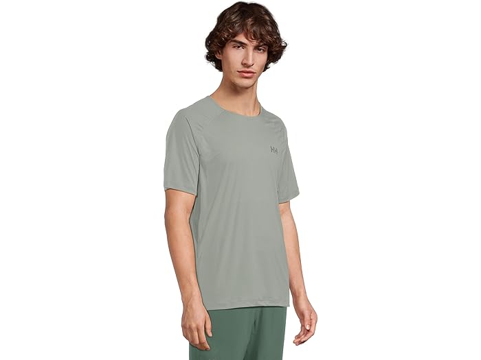 (取寄) ヘリーハンセン メンズ トレイル ショート スリーブ Tシャツ Helly Hansen men Trail Short Sleeve T-Shirt Grey Cactus