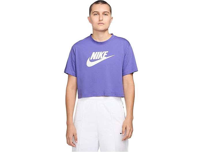 Rakuten - (取寄) ナイキ レディース スポーツウェア エッセンシャル クラブ クロップド ロゴ Tシャツ Nike women Sportswear Essential Club Cropped Logo T-shirt Dusty Amethyst