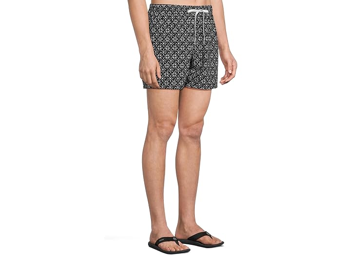(取寄) チャビーズ メンズ ザ 5.5 ライン スイム Chubbies men The Sundials-black 5.5" (Classic Lined Swim Trunk) Black - Pattern Base (Plaids)