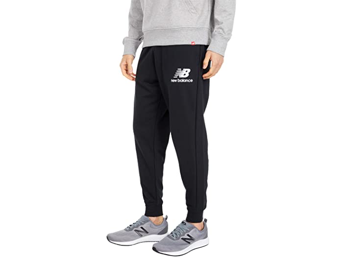 (取寄) ニューバランス メンズ エッセンシャル スタック ロゴ スウェットパンツ New Balance men Essentials Stacked Logo Sweatpants Black