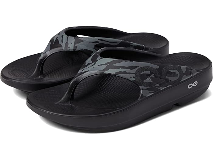 ■商品詳細■ブランドOOFOS ウーフォス■商品名 OOriginal Sportウーオリジナル スポーツ■商品状態新品未使用・並行輸入品■色Black Camo■詳細American Podiatric Medical Association（APMA）が承認しました。良好な足の健康を促進し、並外れた品質であることにより、APMAの承認シールを授与されました。-OOFOSOOriginalSportサンダルを履くたびに、ソールは安堵のため息をつきます。-厳しいトレーニングの後に足を落ち着かせ、元気づけるように設計されています。-足の痛み、ひざ、腰へのストレスを軽減します。-防湿・防臭素材。-シャワーとビーチ対応のビルド。-グラフィックとツートンカラーのアッパーを更新しました。-柔らかく輪郭のあるつま先の支柱は、擦れの可能性を減らします。-OOfoamフットベッドクッションテクノロジーは、衝撃を吸収し、アーチを支え、自然な足の動きを促進します。-アウトソールのトラクションパターン。-重量はペアではなく単一のアイテムに基づいています。-測定:重量:170.10g-American Podiatric Medical Association（APMA）が承認しました。良好な足の健康を促進し、並外れた品質であることにより、APMAの承認シールを授与されました。-OOFOSOOriginalSportサンダルを履くたびに、ソールは安堵のため息をつきます。-厳しいトレーニングの後に足を落ち着かせ、元気づけるように設計されています。-足の痛み、ひざ、腰へのストレスを軽減します。-防湿・防臭素材。-シャワーとビーチ対応のビルド。-グラフィックとツートンカラーのアッパーを更新しました。-柔らかく輪郭のあるつま先の支柱は、擦れの可能性を減らします。-OOfoamフットベッドクッションテクノロジーは、衝撃を吸収し、アーチを支え、自然な足の動きを促進します。-アウトソールのトラクションパターン。-重量はペアではなく単一のアイテムに基づいています。-測定:重量:170.10g-American Podiatric Medical Association（APMA）が承認しました。良好な足の健康を促進し、並外れた品質であることにより、APMAの承認シールを授与されました。-OOFOSOOriginalSportサンダルを履くたびに、ソールは安堵のため息をつきます。-厳しいトレーニングの後に足を落ち着かせ、元気づけるように設計されています。-足の痛み、ひざ、腰へのストレスを軽減します。-防湿・防臭素材。-シャワーとビーチ対応のビルド。-グラフィックとツートンカラーのアッパーを更新しました。-柔らかく輪郭のあるつま先の支柱は、擦れの可能性を減らします。-OOfoamフットベッドクッションテクノロジーは、衝撃を吸収し、アーチを支え、自然な足の動きを促進します。-アウトソールのトラクションパターン。-重量はペアではなく単一のアイテムに基づいています。-測定:重量:170.10g■備考(取寄) ウーフォス ウーオリジナル スポーツ OOFOS OOriginal Sport Black CamoOOFOS ウーフォス キッズ サンダル ブランド ジュニア カジュアル ストリート 大きいサイズ ビックサイズ zp-9479362and more...