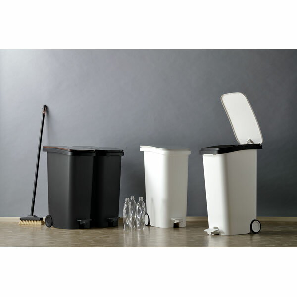 スムース ペダル ダストボックス 31L キャスター付き ふた付き フタ付き ごみ箱 ゴミ箱 トラッシュカン トラッシュボックス 大容量 リビング 台所 キッチン 野外 インテリア アンティーク 北欧 レトロ モダン ブルックリン 西海岸 おしゃれ ブラック [2]