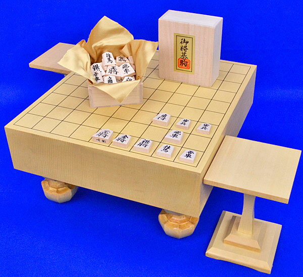 将棋セット　新かや3寸足付将棋盤セット(木製将棋駒白椿上彫駒)