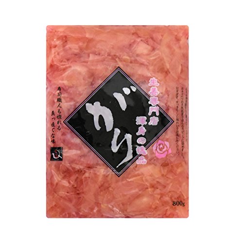 品名しょうが酢漬（平切り） 商品内容固形量　800g　（内容総量1.2kg）商品詳細有名お寿司屋さんにも選ばれている。生姜専門店の渾身の逸品。 ピンクガリの特徴：有名お寿司屋さんにも選ばれているがりを赤キャベツの天然色素でほんのりピンクに染めました。 賞味期限製造日から約12ヶ月 原材料名 生姜、漬け原材料（食塩、醸造酢）、ソルビット、酸味料、甘味料（ステビア）、保存料（ソルビン酸K）、調味料（アミノ酸）、天然色素（赤キャベツ） 保存方法直射日光の当たる場所および高温多湿を避けて冷暗所に保存してください。開封後は賞味期限にかかわらずお早めにお召し上がり下さい。 原産国中国 輸入販売者株式会社サンフレッシュ(生姜工房)千葉県成田市飯仲45番地 配送方法ヤマト運輸 決済配送お支払/送料/配送についてはこちら 関連ワードスパイス ガリ生姜 がり生姜 甘酢しょうが 甘酢生姜 甘酢ショウガ しょうが甘酢漬 寿司ガリ 寿司がり がり 生姜 しょうが 甘酢漬 甘酢漬け 業務用 お徳用 大容量 生姜工房 ■がり生姜 ピンク 800g栄養成分表示（100g当たり）エネルギー：26kcalたんぱく質：0g脂質：0g炭水化物： 6.4g食塩相当量：1.9g