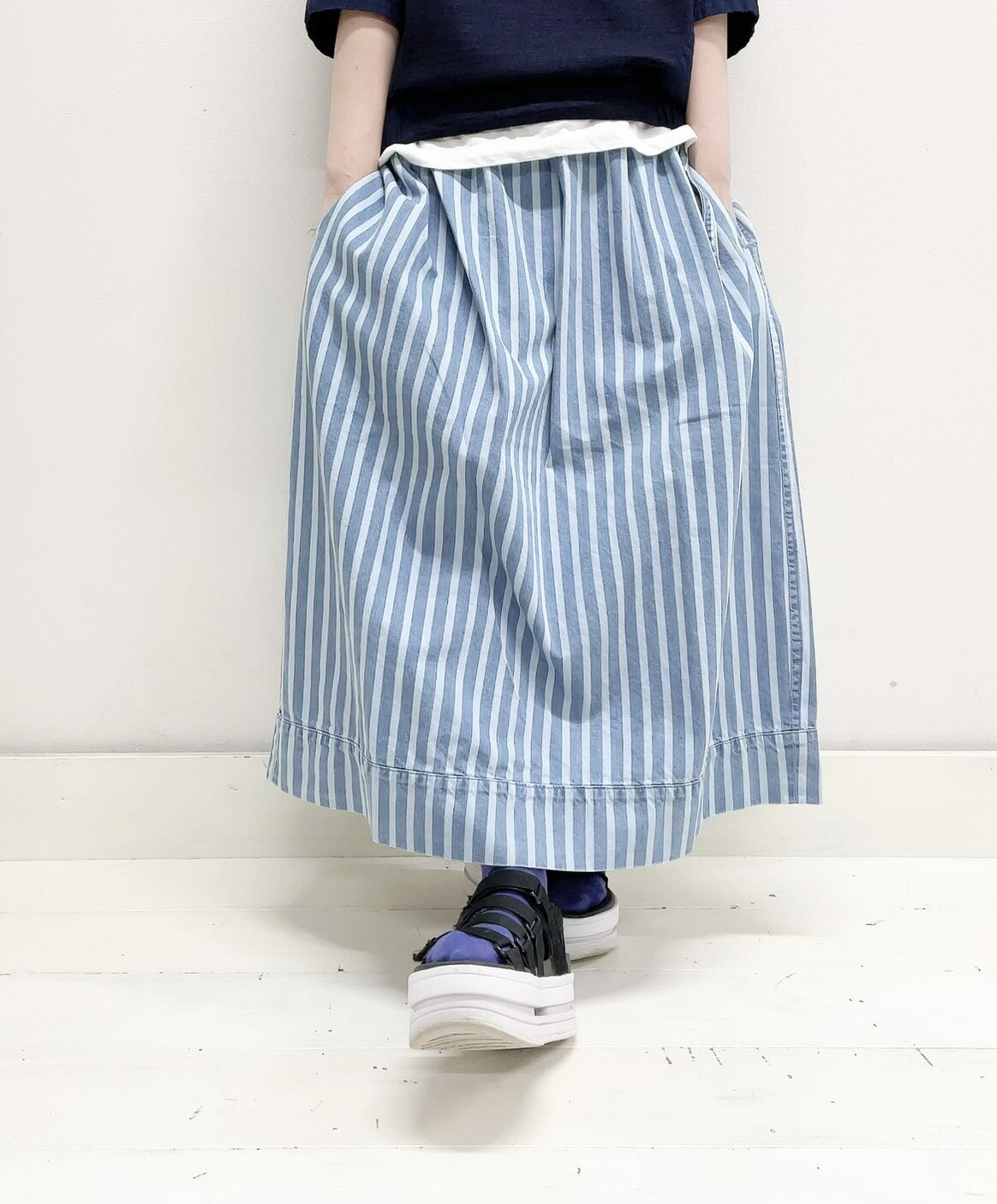 yTIGRE BROCANTEzSide Slit Skirt / SK-103-D140