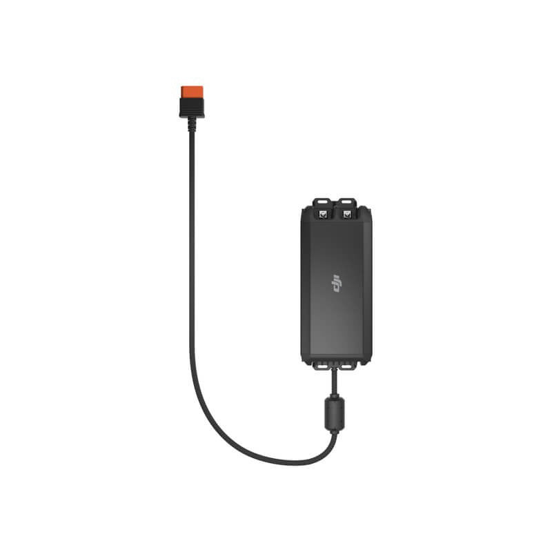 ■ 特長 走行中、DJI Power 1kW車内超急速充電器は車のオルタネーターからの余剰電力を利用して、DJI Power 1000/2000/1000 V2と拡張バッテリーを最大1000 W*で迅速に充電します。 約78分**のドライブで1024 Whの電力に到達し、145分**で2048 Whに達し、車の電気系統の容量を拡張します。また、車のバッテリーに接続して、バッテリーの消耗を防ぐためにDJI Power 1000/2000/1000 V2でリバース充電することもできます***。 これにより、インテリジェントな双方向充電と、車のバッテリーの容量拡張が実現されます。 * 周囲温度が0°から45°Cの間で、1kW車内超急速充電器は車のオルタネーターを介してDJI Power 1000/2000/1000 V2を最大1000 Wの出力で充電できます。記載のデータは、制御されたラボ環境下で測定されたものです。 ** 周囲温度25°Cで、1kW車内超急速充電器が12Vまたは24Vの車内システムに接続し、DJI Power 1000/1000 V2とDJI Power Expansion Battery 2000を同時に、またはDJI Power 2000を単独で最大1000 Wで充電する場合に測定されます。拡張バッテリーは別売です。 *** 1kW車内超急速充電器は車のバッテリー電圧を13.5 Vに安定させることができます。電圧の状態に応じて、13.5 Vを超えるとDJI Power 1000/2000/1000 V2を充電し、13.5 V未満のときはDJI Power 1000/2000/1000 V2から車のバッテリーへ電力を供給することができます。 注意事項 ハイブリッド車および完全電動車は、従来の燃料車とは発電機の仕組みが異なるため、DJI Power 1kW車内超急速充電器には現在対応していません。 1.1 kW車内超急速充電器は、12 Vまたは24 Vの車両システムに適しています。自動車用充電端子の入力電圧が45 Vを超えないようにしてください。 2.車に取り付け後、運転前に配線を整理して固定し、端子のすべてのねじがしまっていることを確認してください。 3.機器の損傷の原因となる短絡を防止するため、ケーブルを取り付ける際は、先に1 kW超急速カーチャージャーのケーブルを固定してから、カーバッテリーのヒューズとケーブルを接続することをお勧めします。 4.1 kW車内超急速充電器には、防水性も防塵性もありません。取り付けの際は、水やほこりが付かないように注意してください。 5.DJI Power 1kW車内超急速充電器は、車の回路を保護するため、初期設定で充電出力が500Wに設定されています。必要に応じて、アプリで1000Wまで増やすことができます。DJI Power 1000と一緒に使用する場合、アプリに接続するためにDJI Powerドングルが必要です。 ■ 仕様 重量 約1.25 kg サイズ 235×93×83.5 mm（長さ×幅×高さ） ポート／ケーブル 自動車用充電端子（プラス端子およびマイナス端子）×1組SDCケーブル×1 入力 自動車用充電端子（入力）：12〜45 V、最大電流：最大電力70 A：1000 W*SDCポート（出力）：40〜58.4 V*周辺温度25°Cの環境下で、12 Vの車両システムに14.3 V/70 Aの入力で接続した場合の測定値です。 出力(車両充電による電力供給) SDCポート（入力）：40〜58.4 V自動車用充電端子（出力）：12 V車両システム：11〜14.4 V、最大電力1000 W*24 V車両システム：22〜28.8 V、最大電力1000 W**周辺温度25°Cの環境下で、車のオルタネーターを介し、最大出力電力1000 WでDJI Power 1000を充電できます。 充電温度範囲 0℃～45℃ 電力供給温度 -10℃～45℃ 車用充電ケーブル長 5m 対応製品 DJI Power 2000 DJI Power 1000 V2 DJI Power 1000 ■ 同梱品 ・ DJI Power 1 kW超急速カーチャージャー×1 ・ DJI Power 1 kW超急速カーチャージャー70 A車用充電ケーブル×1 ・ ヒューズボックス×1 ・ ヒューズ（100 A）×1 ・ M5ねじ×1 ・ M4ねじ×1