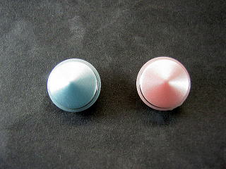 とんがり帽子のボタン　ピンク、水色　11.5mm　1080-11.5 13.52