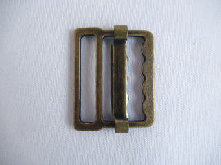 結束ベルトバックル　25mm　アンティークゴールド