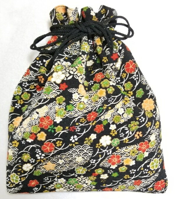 ちりめん平巾着（黒小波梅桜）ちりめん 小物入れ 日本製 手作り 着物 浴衣 一点もの 御朱印帳入れ チューリップ型紐飾り モダン レトロ 大正ロマン【送料無料】