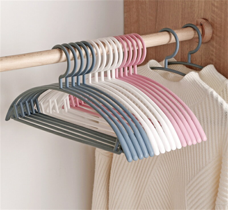【送料無料】プラスチックハンガー 跡がつかないハンガー ハンガー すべらない 高品質 収納 おしゃれ ブラウス ズボン スカート バスタオル 洗濯ハンガー 衣類ハンガー 多機能 変形にくい 物干しハンガー バルコニー たんす ベランダ用 10個 セット
