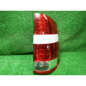 【中古】 ノア AZR65G 右テールランプ・テールライト X Gセレクション 4WD 8人 トヨタ TOYOTA イチコ 28-184 81550-28340 42 55589 2004年9月 1AZ-FSE K111F-04A