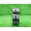 【中古】 ムーヴキャンバス LA810S パワーウインドウスイッチ Gメイクアップリミテッド SA3 4WD ダイハツ DAIHATSU 515813 84820-B2400 XE9 55558 2019年6月 KF-VE