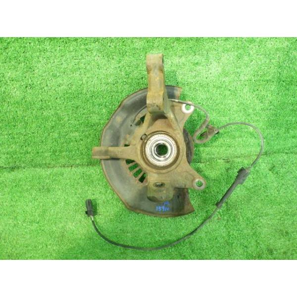 【中古】 アイシス ZGM11W 左フロントナックルハブ プラタナ Vセレクションホワイトインテリアパッケー..