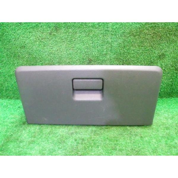 【中古】 キャリィ DB52T グローブボックス KA 3方開 4WD スズキ SUZUKI 73411-78A00-T01 26U 55586 1999年6月 F6A