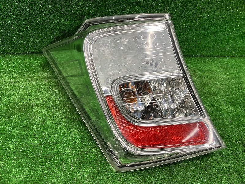 【中古】 フリード GB4 左テールランプ・テールライト G ジャストセレクション イチコ D102 33551-SYY-J51 PB81P