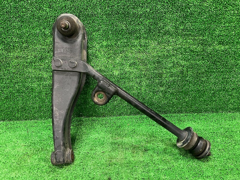 【中古】 エブリィ DA62V 右フロントロアアーム PA 45201-77A10 26U