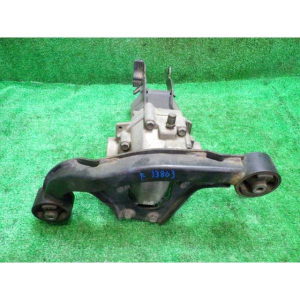 【中古】 ライトエース S412M フロントリジットデフ・デフギア GL 4WD トヨタ TOYOTA 41110-B5010 1E7 5DBOXバン 2016年10月 3SZ-VE