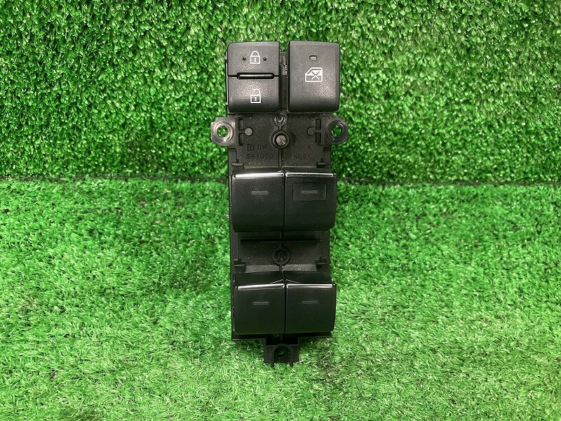 【中古】 ヴェルファイア AGH35W パワーウインドウスイッチ 2.5 ゴールデンアイズ2 4WD 7人 84040-5805..