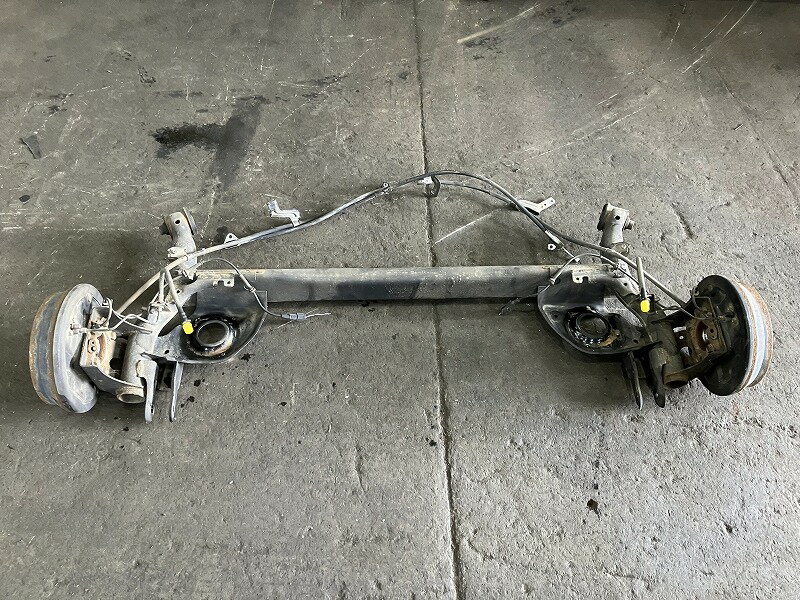 【中古】 マーチ NK13 リアアクスルビーム X FOUR Vセレクション 4WD 55501-1HB1A NAH