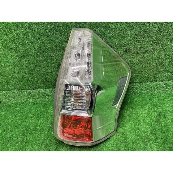 【中古】 プリウスα ZVW40W 右テールランプ・テールライト G スタンレー 47-47 81551-47150 202