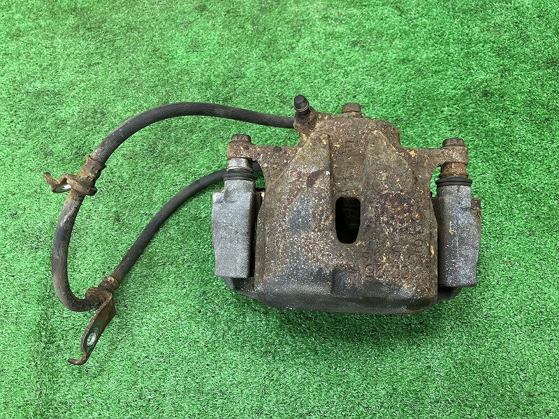 【中古】 プリウスα ZVW40W 右フロントキャリパー G 7人 47730-12A70 1G3