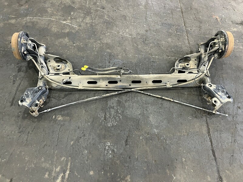 【中古】 マーチ YK12 リアアクスルビーム 15G 55501-4V00C KAS