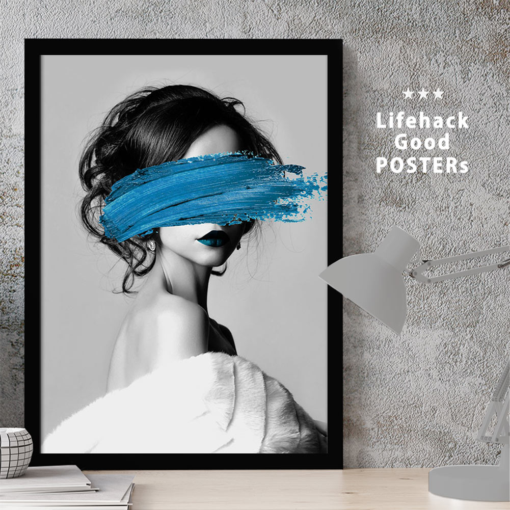 ポスター 【サイズが選べるようになりました】 LIFEHACK 女性 アートプリント アートポスター A3 A4 A2 フレーム モノクロ ペイント コラージュ ブルー シアン 白いファー ウーマン ガール お…