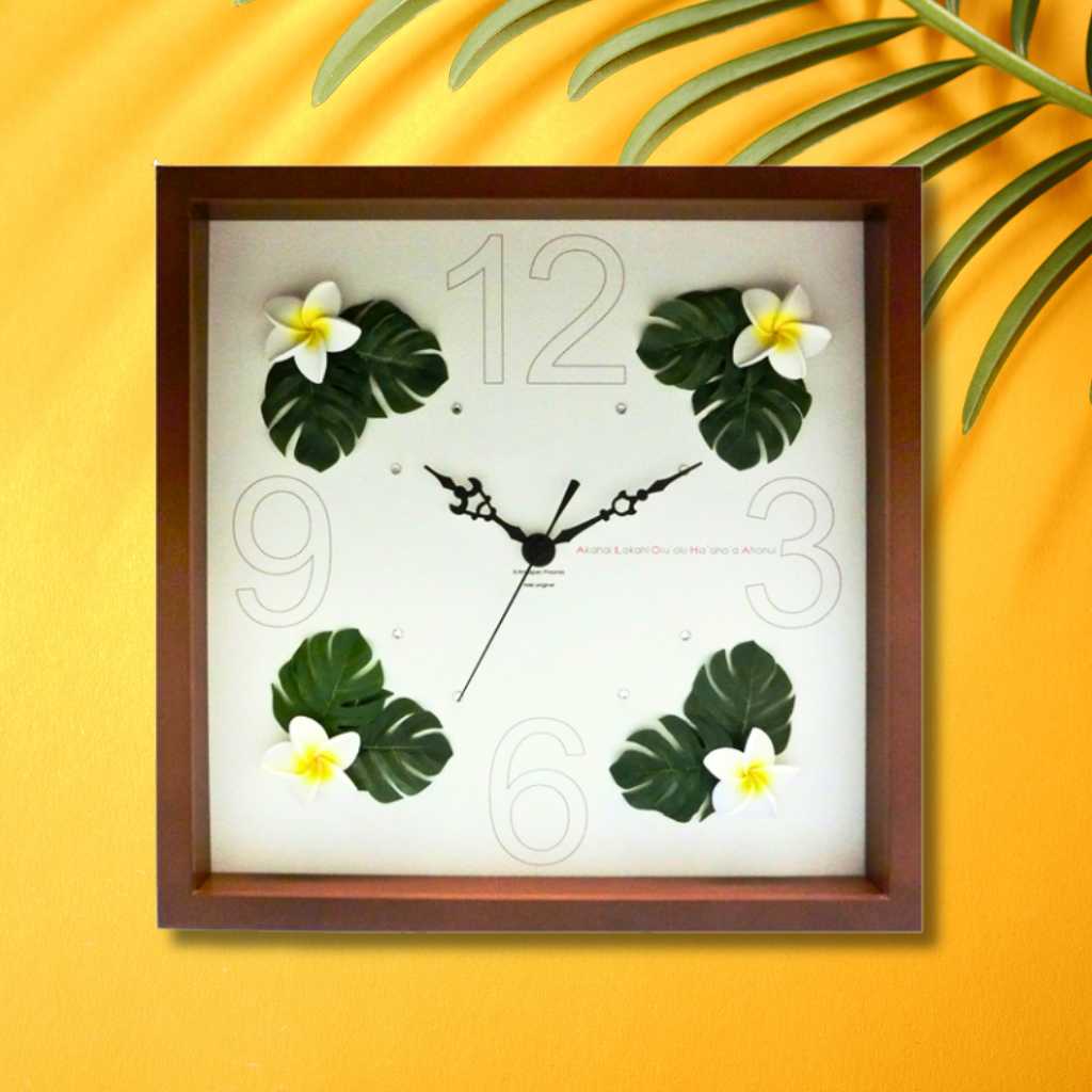 時計 壁掛け ハワイアン 黄色 花飾り付き SIZE32cm 茶額 数字大きい かわいい おしゃれ 玄関 部屋 お祝い ギフト 引越し祝い 結婚祝い [3]