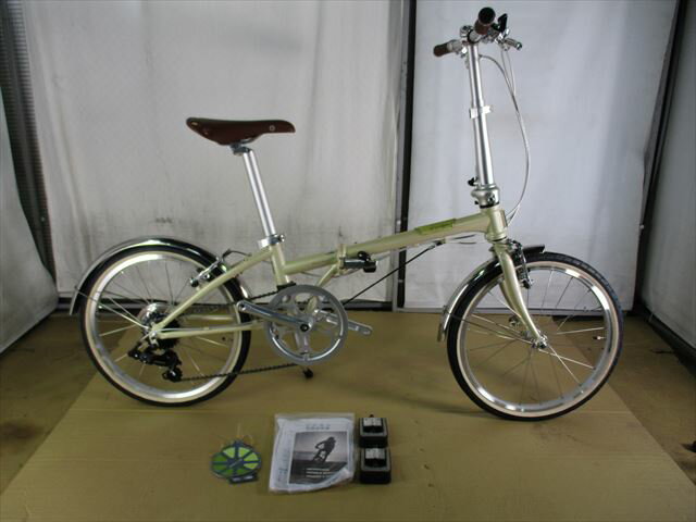 【整備済】『30％OFF』アウトレット　2021 DAHON（ダホン） Boardwalk D7ボードウォーク D7　SILKY　BEIGE 折りたたみ自転車　在庫限り　新品未使用　正規品