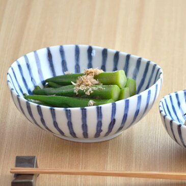 小鉢 ボウル 和食器 4.5寸小鉢 染付け ダミ十草 おしゃれ 食器 和の小鉢 鍋取り小鉢 副菜鉢 煮物鉢 サラダボウル 取り鉢 ヨーグルトボウル デザートカップ アイスカップ カフェ風 カフェ食器 和モダン 和風 和柄