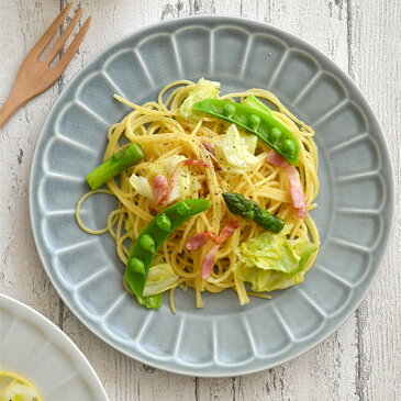 お皿 おしゃれ しのぎ お花のリムプレート 23cm 皿 和食器 洋食器 大皿 パスタ皿 プレート 皿 食器 かわいい 可愛い サラダ皿 ディナープレート デザート皿 ケーキ皿 ワンプレート ランチプレート 和食器 洋食器 カフェ食器 Cafe plate