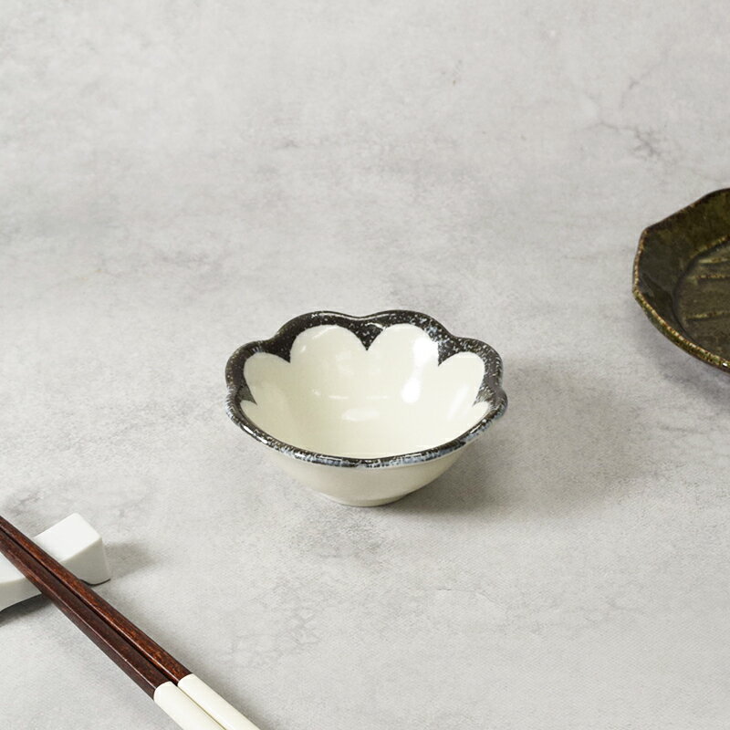 乐天商城 - 小鉢 10cm 5点セット 花型 和食器 茉莉花 まつりか和食器 副菜鉢 デザート鉢 豆鉢 おしゃれ ボウル 小付け 前菜鉢 和モダン 食器セット テーブルウェア 普段使い モダンデザイン シンプル