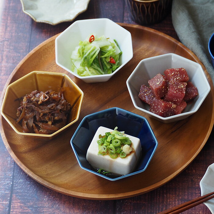 【ふるさと納税】萩焼 鉢 木の葉 ソロ　【 食器 皿 工芸品 キッチン雑貨 キッチン用品 陶器 惣菜入れ 菓子入れ 果物入れ 万能 】