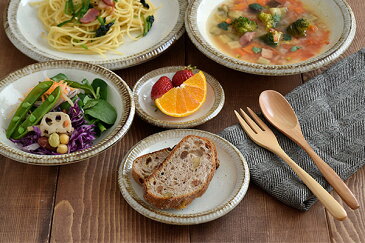 プレート 和食器 小皿 (渕錆粉引)4寸皿おしゃれ 皿 お皿 取り皿 銘々皿 醤油皿 漬物皿 フルーツ皿 お菓子皿 副菜皿 和 ナチュラル カフェ食器 カフェ風 おうちカフェ かわいい 可愛い plate
