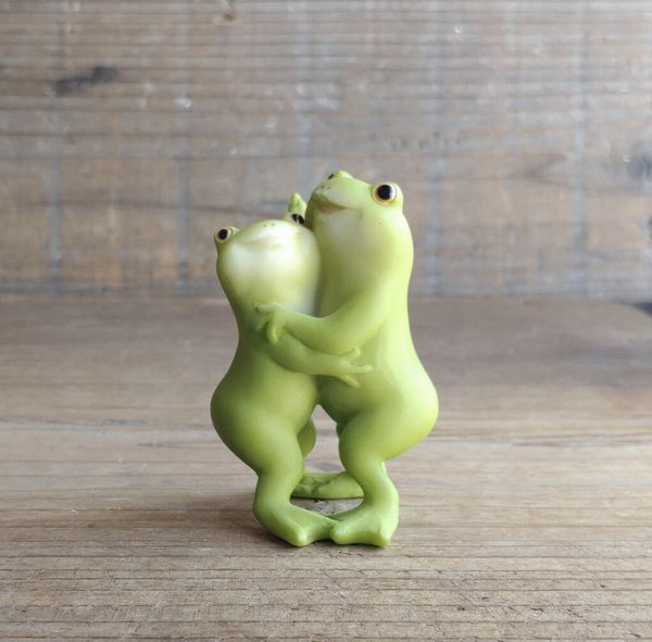 オブジェ 置き物 インテリア雑貨 家具 インテリア カエル ダンス 蛙のオーナメント 蛙 オーナメント 縁起物 無事カエル お金がカエル 福カエル いろんな物が帰ってくる 雰囲気づくりに オススメ