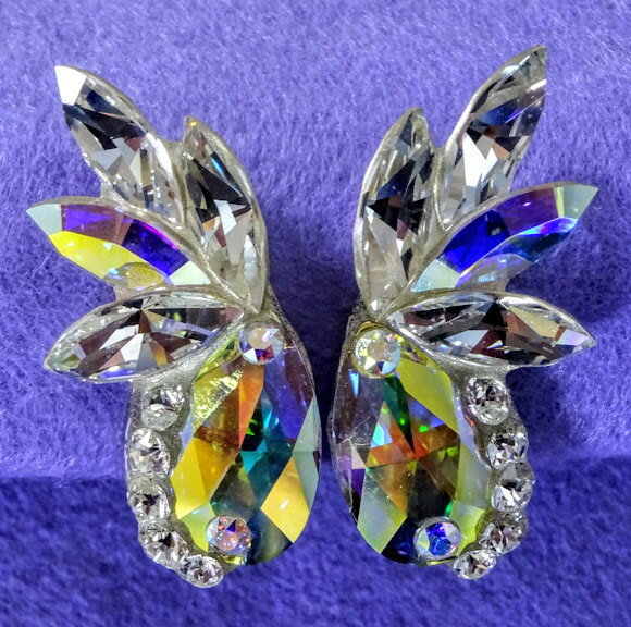 社交ダンス イヤリング ピアス スワロフスキー 大ぶり ハンドメイド 衣装 トップス モダンドレス スカート ドレス ジュエリー 人気 上品 アクセサリー プレゼント ギフト 結婚式 レディース 華やか ウエディング パーティーのサムネイル