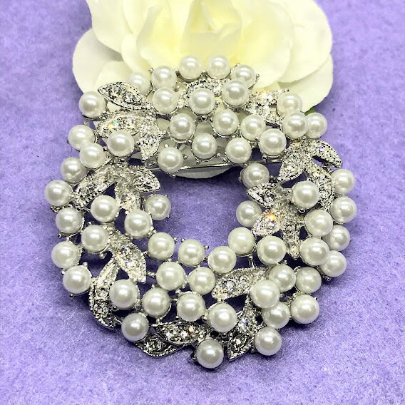 【送料無料】 ブローチ おしゃれ パール ブーケ ジュエリー 人気 上品 アクセサリー プレゼント ギフト 結婚式 レディース 華やか ウエディング パーティー キラキラ 普段使い お出かけ