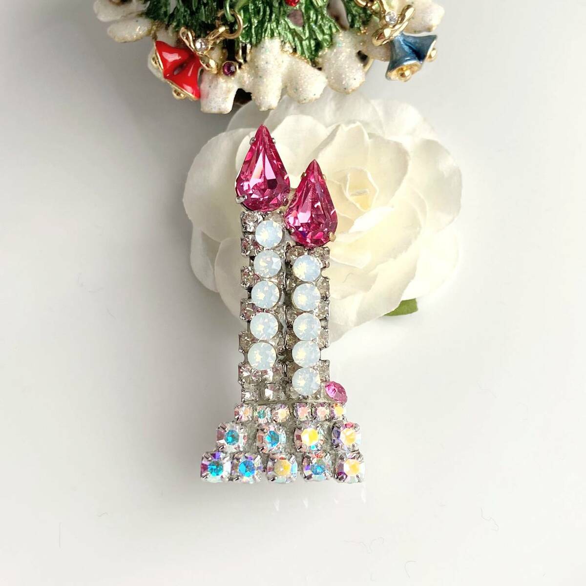 クリスマス ブローチ おしゃれ ロウソク プレゼント ギフト サンタ 人気 上品 アクセサリー プレゼント..