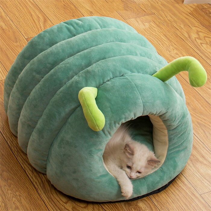 ペットベッド ペットハウス 犬 猫 ネコ ドームハウス 春 秋 冬 毛虫の形 半密閉式 寝床 厚手 ドーム型 もこもこ ふわふわ おしゃれ 暖かい 防風 防寒 寒さ対策 可愛い 洗える 休憩所 お留守番 お昼寝 クッション ペット用品 あったか 柔らかい 犬小屋 猫小屋 キャットハウス