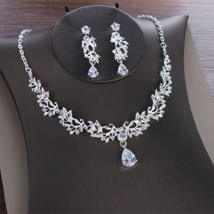 【店内全品13％OFFクーポン12月11日まで】ネックレス ウェディングアクセサリー ピアス ウェディング小..