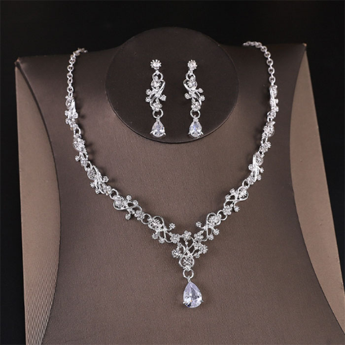 【店内全品13％OFFクーポン12月11日まで】ウェディングアクセサリー アクセサリー ネックレス ピアス ..