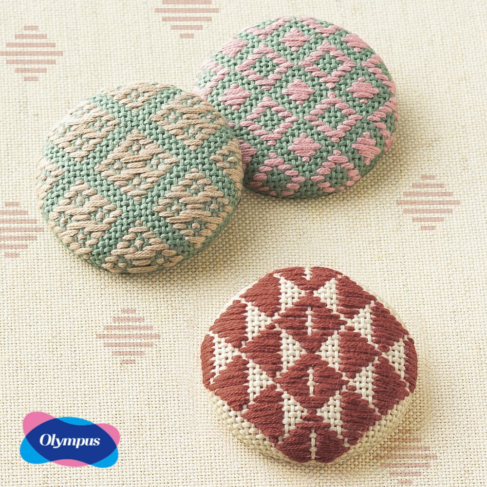 オリムパス こぎん刺し キット 丸ブローチ なごみ 3個セットこぎんキット 刺しゅう 伝統的 刺繍　こぎん103　(取り寄せ品)　(メール便可)のサムネイル