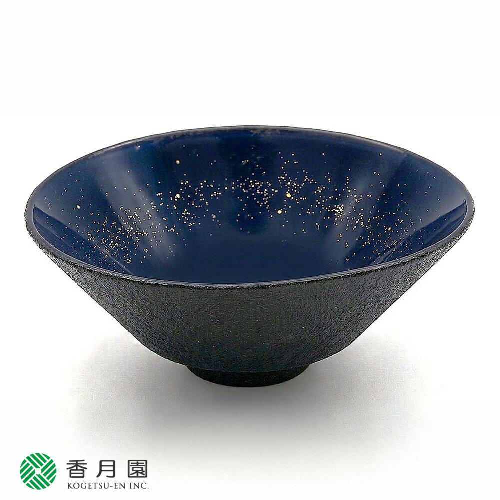 【こちらの商品はメーカー取り寄せ品です】 ・ メーカー完売の場合がございますのでご了承ください。 ・ お届けに時間がかかる場合は別途ご連絡いたします。 ・ こちらの商品の詳細は商品説明欄をご確認ください。 【その他注意点】 ・ 商品の色合いは、ご使用のモニターや環境によって異なる場合があります。また、茶道具全般に関して、ひとつひとつ手作業で仕上げる伝統工芸品の為、風合いや模様の出方が1点1点異なります。 ・ 取り寄せ商品や納期の異なる商品と一緒にご注文の場合、商品取り寄せ後一緒に発送いたします。 ・ 欠品、キャンセル等によりご購入金額が3,980円（沖縄・離島・山間部は9800円）(税込)を下回った場合は、送料600円(沖縄・離島・山間部は1,000円)となります。 【商品情報】 備考 耐熱仕様です。 備考 全体のデザインは同じですが、手描き部分は線の太さや位置が1点ずつ異なります。そのため、人物の表情や雰囲気が見本と少し異なる場合がございます。あらかじめご了承ください。