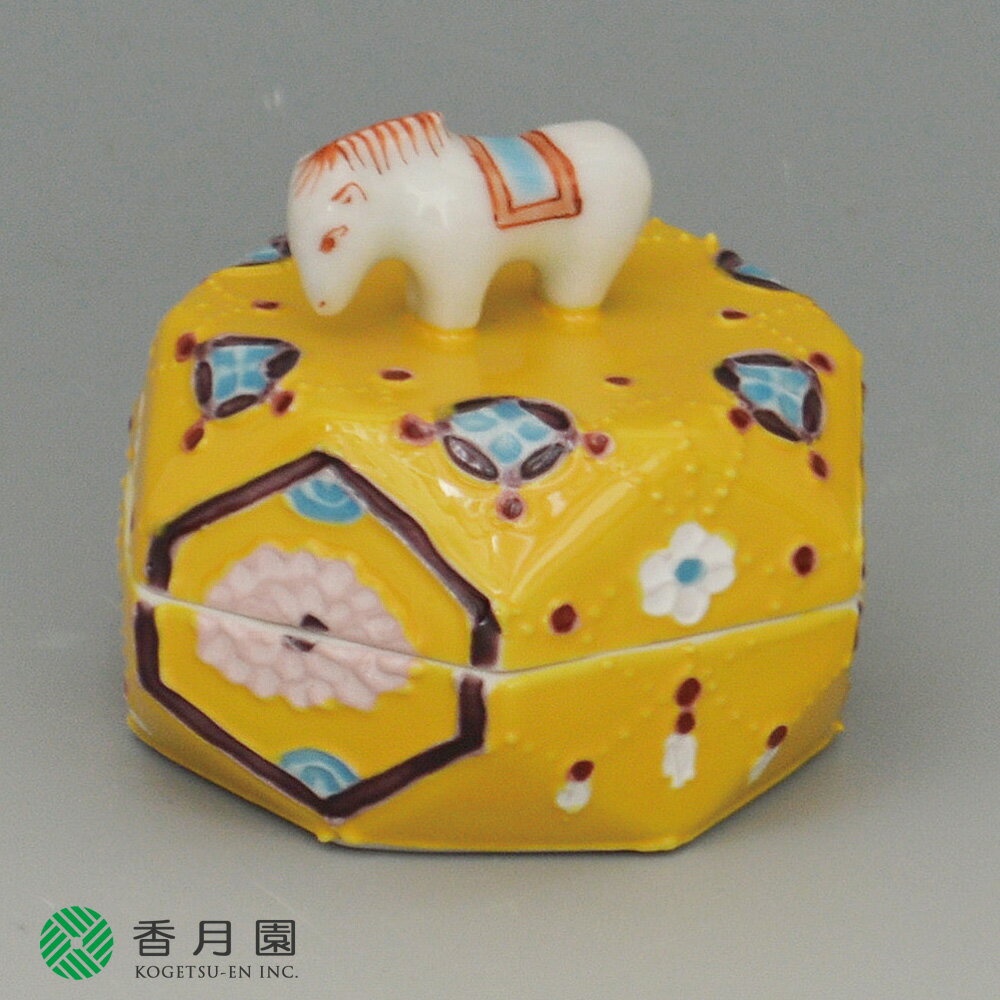 色絵香合、立ち雛人形、昭阿弥作。 色絵香合、立ち雛人形、昭阿弥作。 色絵香合、立ち雛人形、昭