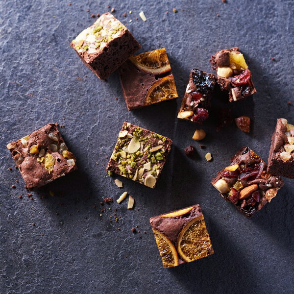 ホシフルーツ ナッツとドライフルーツの贅沢ブラウニー 16個 HFNB-16 (個別送料込み価格) (-95029-05-) (t3) | 内祝い ギフト 出産内祝い 引き出物 結婚内祝い 快気祝い お返し 志 洋菓子 焼菓子 食品 食べ物 人気 5000円以下