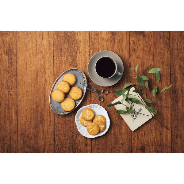 ラ・トリニテーヌビスケット ロイヤルキャッツ 14904 (個別送料込み価格) (-0041-054-) | 内祝い ギフト 出産内祝い 引き出物 結婚内祝い 快気祝い お返し 志