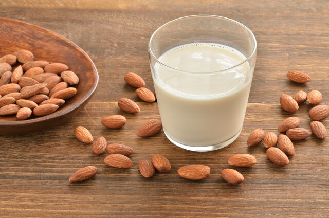 �������ɥߥ륯 ǻ�� 1000ml��3�� �������� �ޤ��䤫�ץ졼�� �����Ի��� 3��åȥ� ������¤ �����Ի��� �忧���Ի��� ��