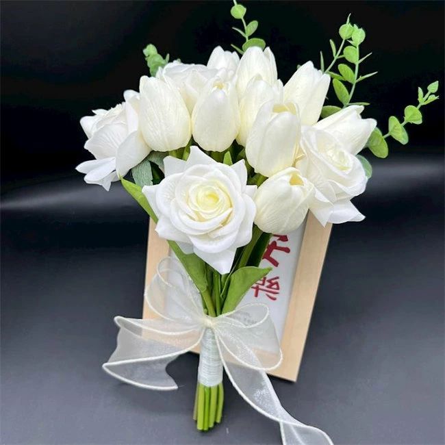 【送料無料】チューリップ ホワイト チューリップウェディングブーケ/造花ブーケ/ブライダルブーケ/ラ..